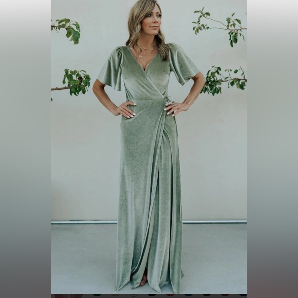 NWOT Baltic Born Meghan Velvet Wrap Dress in Sage